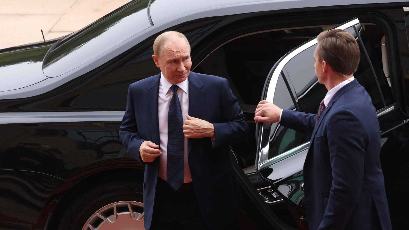"دبلوماسية الليموزين".. بوتين يعزز العلاقات الدولية من سيارته المدرّعة