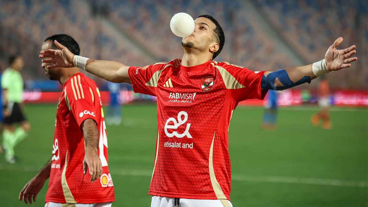 احتفال خارج وغير مقبول.. أسطورة الزمالك يشن هجوماً على إمام عاشور (فيديو)