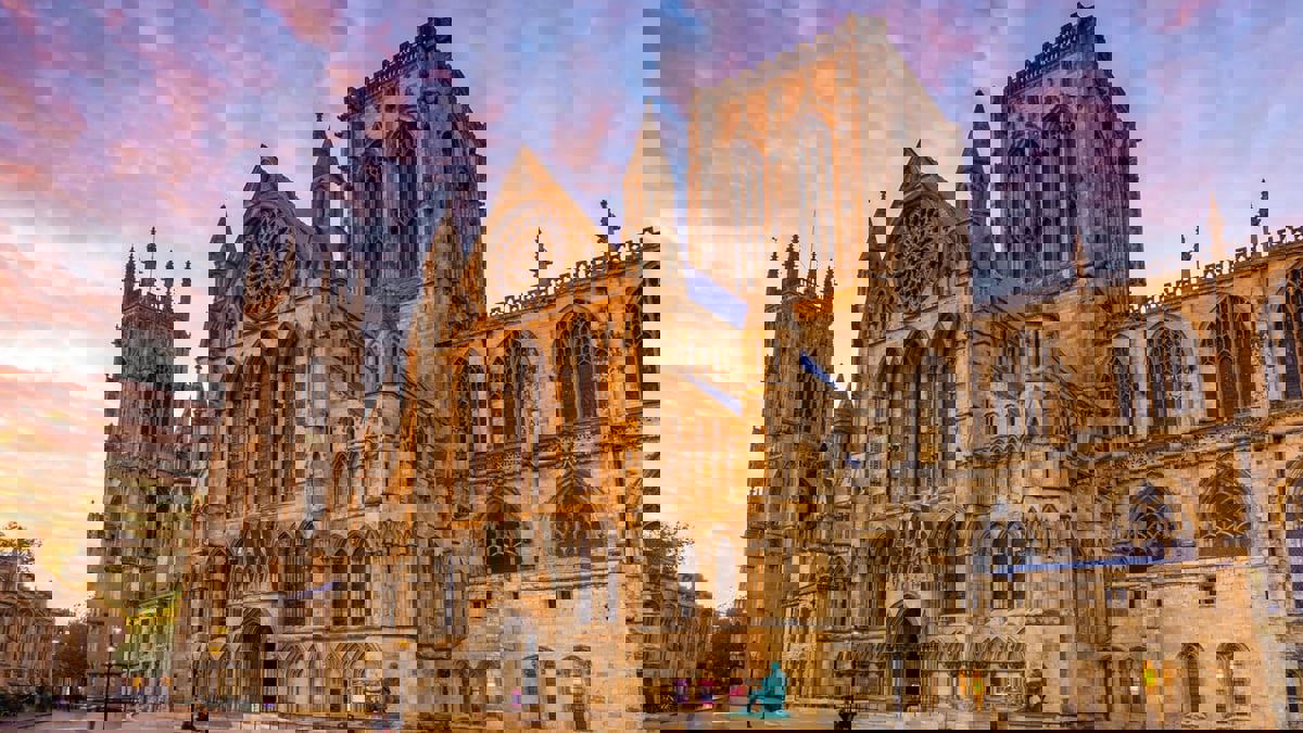 "يورك مينستر".. أول كاتدرائية بريطانية خالية من الانبعاثات
