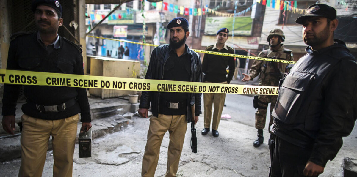 مقتل 8 أشخاص من أسرة واحدة بانفجار لغم في باكستان