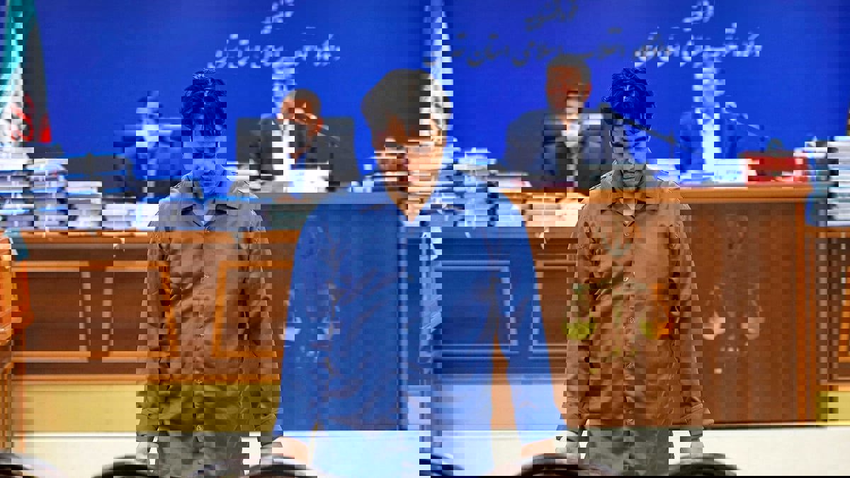 روح الله زم.. فضيحة فرنسية صادمة