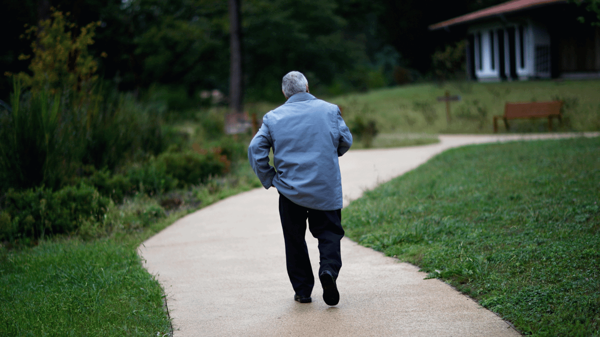 بزنس إنسايدر: 4 استراتيجيات لزيادة فرصك في بلوغ 100 عام