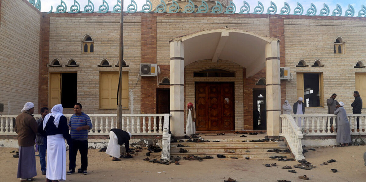 مصر.. أداء أول صلاة في مسجد الروضة بعد أسبوع على الهجوم الدامي