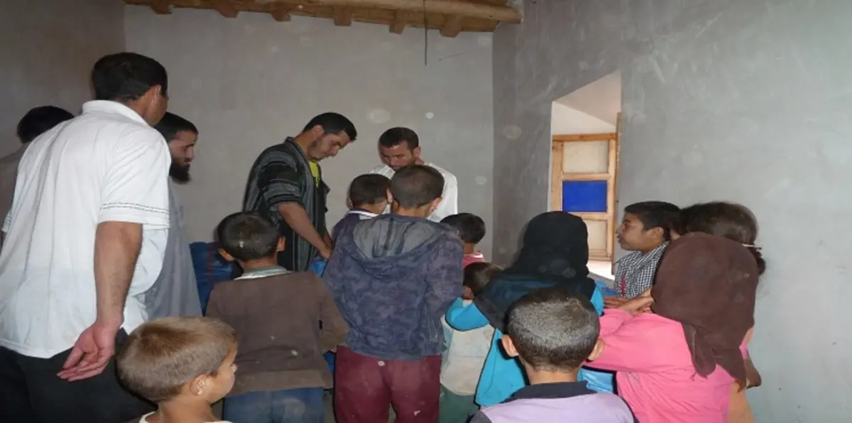 الشرطة المغربية تحاصر جمعية خيرية توزع مساعدات العيد