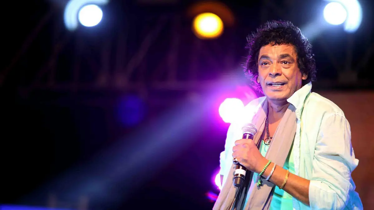 حقيقة إجراء محمد منير عملية جراحية في ألمانيا؟