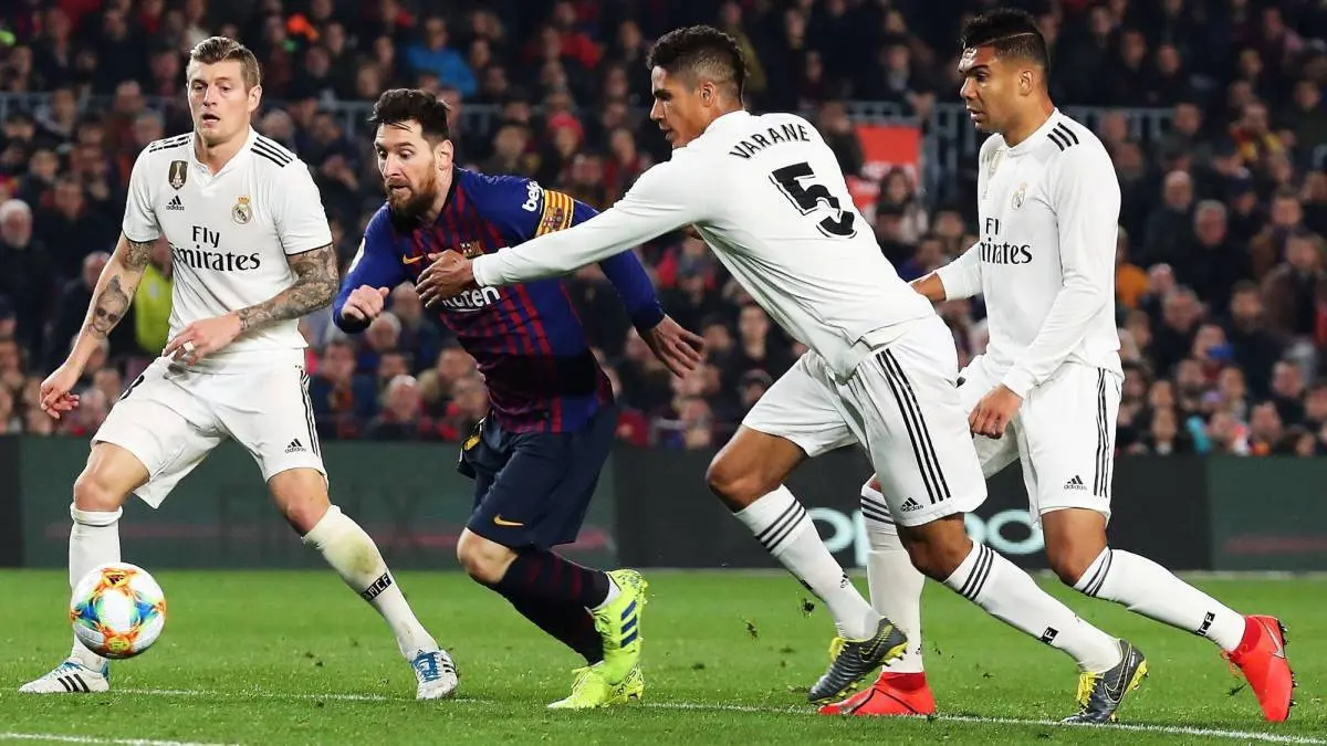 كلاسيكو إسبانيا: برشلونة لا يفكر بتأجيل المباراة رغم تزامنها مع مظاهرات انفصال كتالونيا