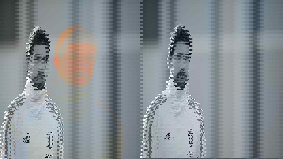 بعد إجراء عملية في القلب.. سامي خضيرة يعود لتدريبات يوفنتوس