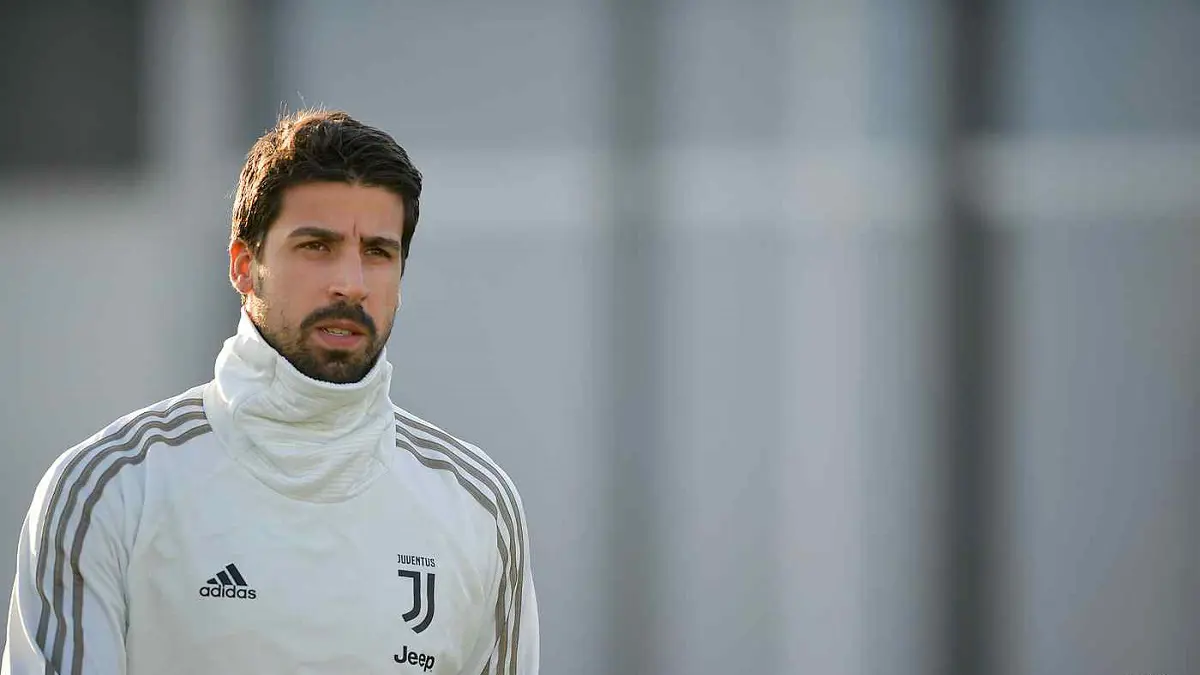 بعد إجراء عملية في القلب.. سامي خضيرة يعود لتدريبات يوفنتوس