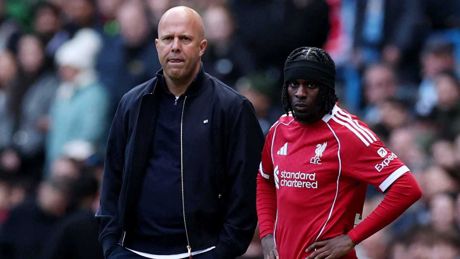 قضي الأمر.. إدارة ليفربول تستقر على بديل سلوت 