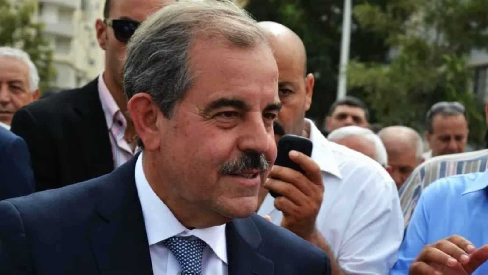 في حكم غيابي.. السجن 19 عاما للوزير التونسي الأسبق منذر الزنايدي