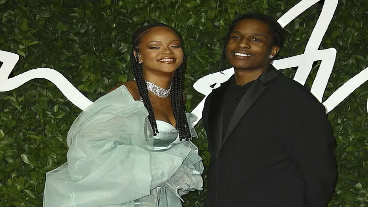 بعد انفصالها عن عشيقها السعودي.. ريهانا ترتبط بمغني راب شهير (صور)