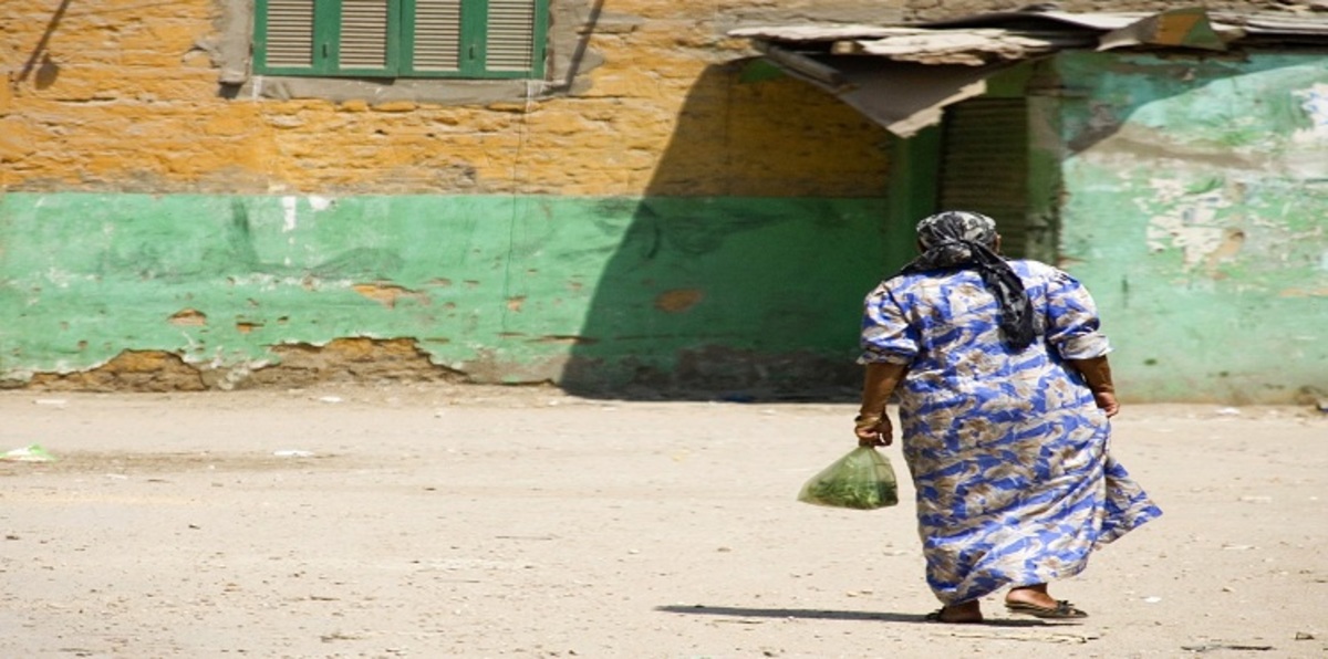 تقرير: تحرّش واستعباد للمرأة المصرية العاملة بالزراعة والمعمار