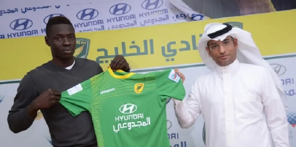 رئيس نادي الخليج السعودي يصف لاعبه الهارب بـ"الكاذب"