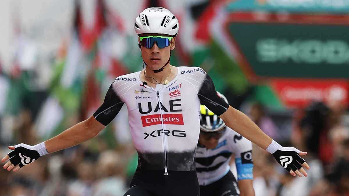 سباق إسبانيا.. أيوسو يفوز بالمرحلة 12 وفينغارد يحتفظ بالصدارة