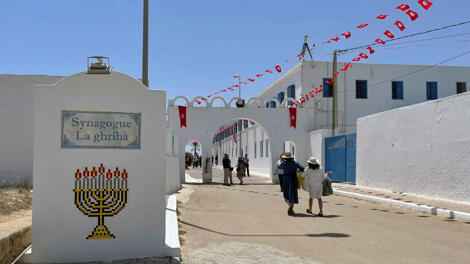 بعد سنوات من القيود.. تونس تفتح أبواب "جربة" لحج اليهود