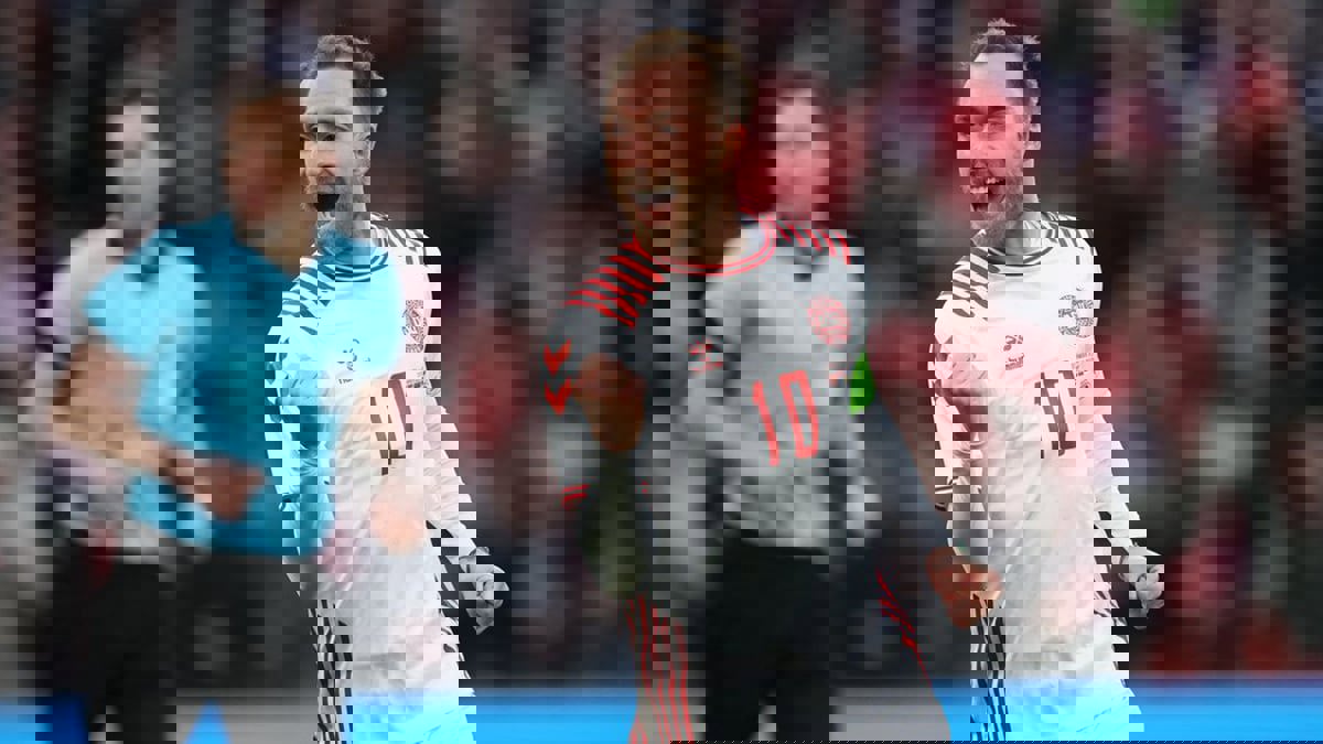 إريكسن يهز الشباك مع عودته للملعب الذي شهد أزمته القلبية في يورو 2020 (فيديو)