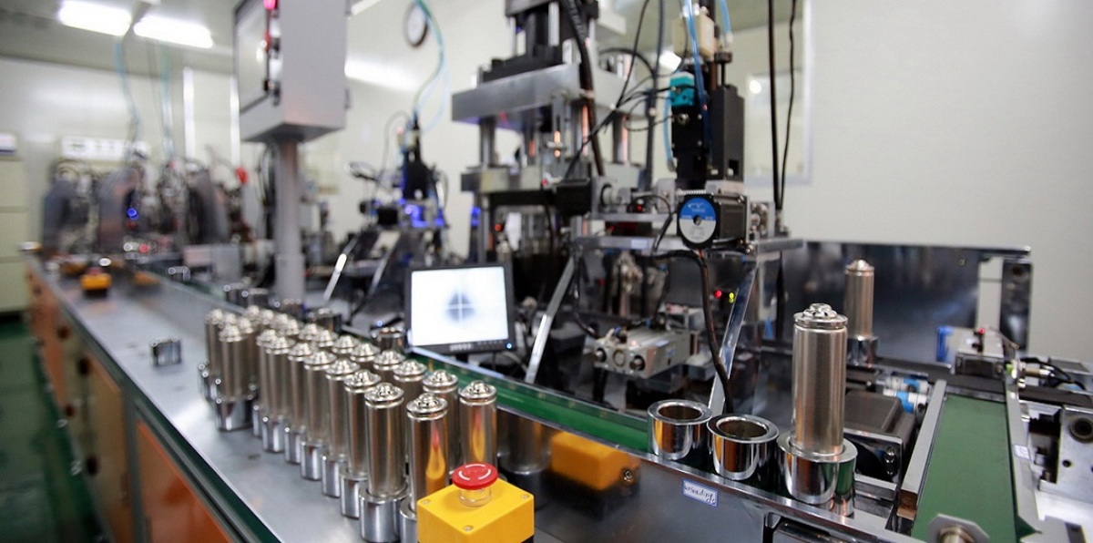 أول صاحبة مصنع في إيران تقع ضحية لقرار ترامب