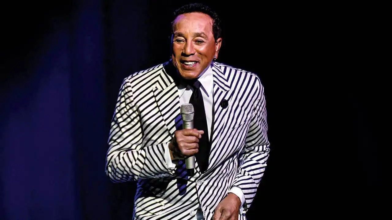 سموكي روبنسون ملاحق بتهم الاعتداء الجنسي "مجدداً"