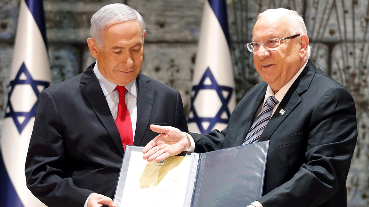 نتنياهو يبدأ مشاورات تشكيل الحكومة الإسرائيلية بلقاء ليبرمان... وتوجه لزيادة عدد الوزراء