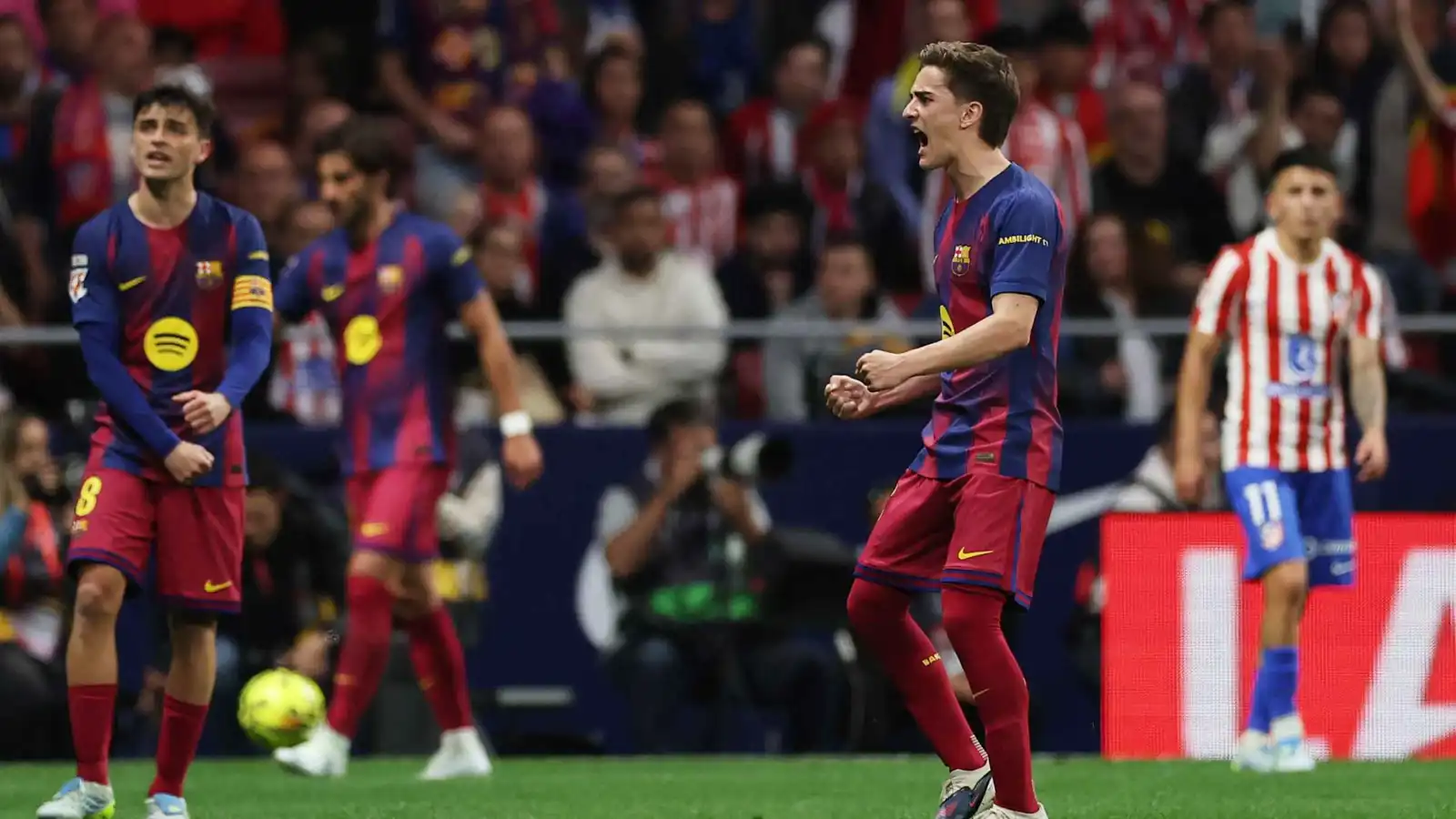 ماذا يحتاج برشلونة لحسم الدوري الإسباني أمام ريال مدريد؟