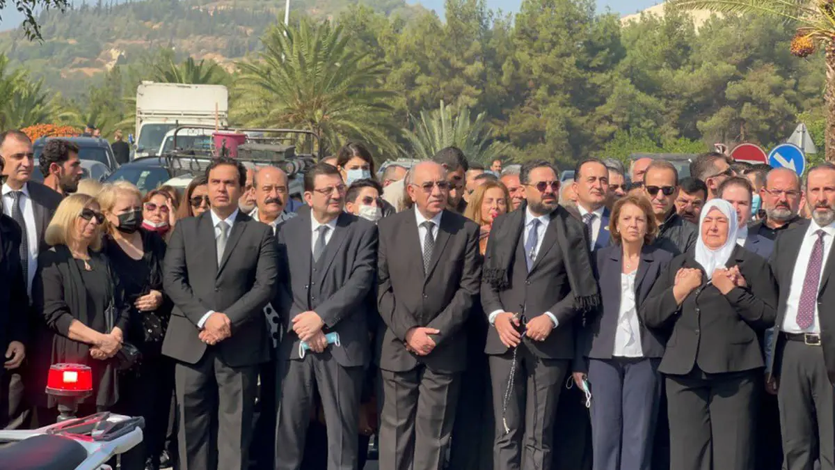 تشييع رسمي وشعبي للفنان السوري الراحل صباح فخري في دمشق