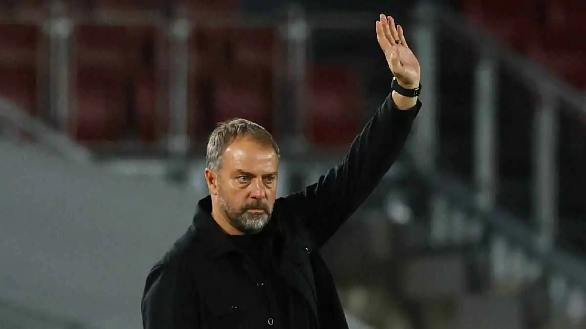 برشلونة يتحرك لخطوة حاسمة بشأن مستقبل هانز فليك