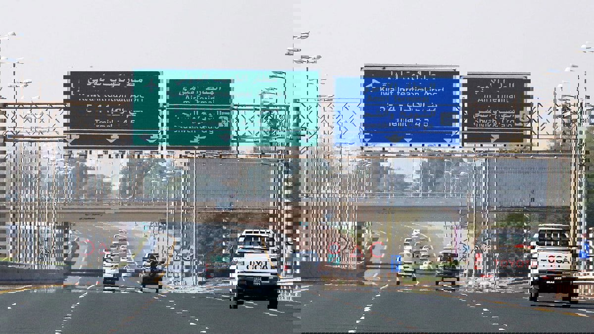 الكويت تقرر فحص جميع رخص القيادة الخاصة بالوافدين