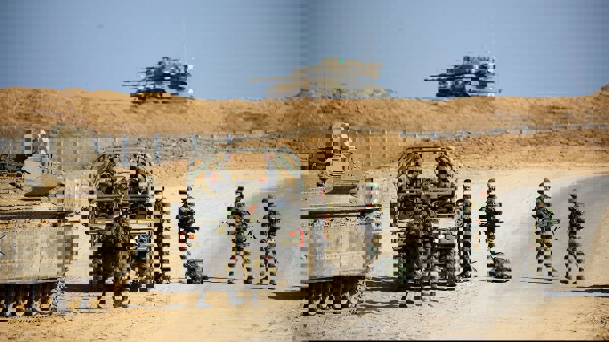 إسرائيل تعتقل جبريل شقيق الأسير زكريا الزبيدي خلال اقتحام مخيم جنين