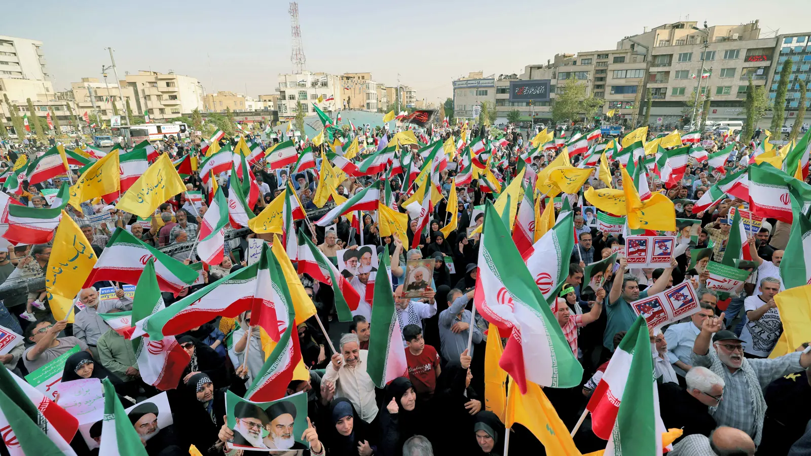 الحرس الثوري يستعد لتشييع جماهيري لقادته السبت المقبل