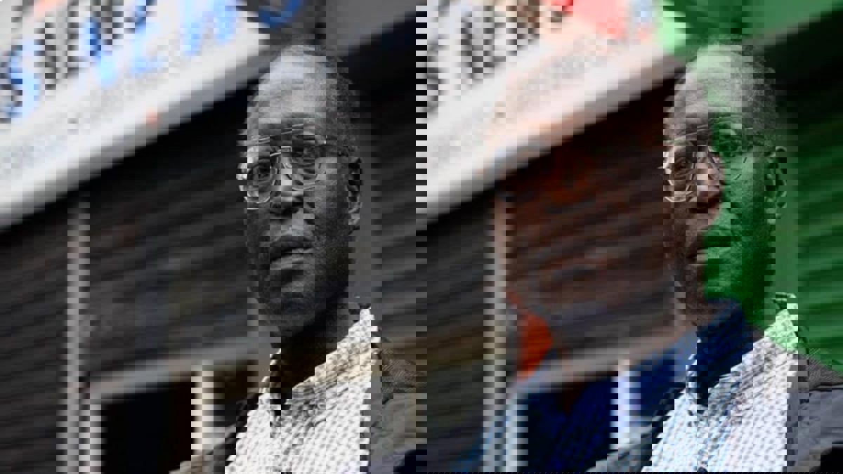 بعد 50 عاماً.. أراد استخراج جواز سفر ففوجئ أنه "ليس بريطانيًا" 