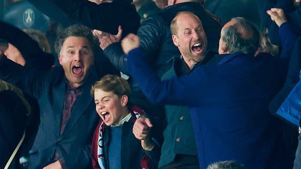 تفاعل الأمير ويليام ونجله يخطف الأنظار في مباراة أستون فيلا وسان جيرمان (فيديو)