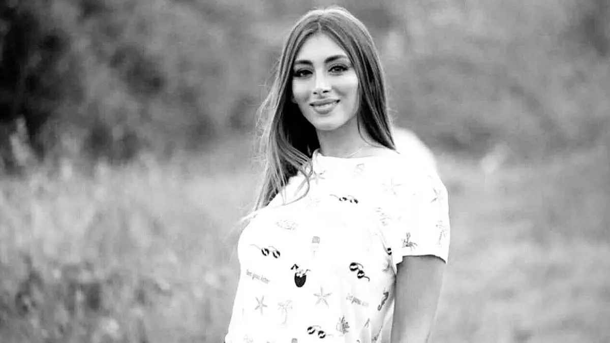 تشييع "مؤثر" للممثلة السورية الشابة إنجي مراد (فيديو)