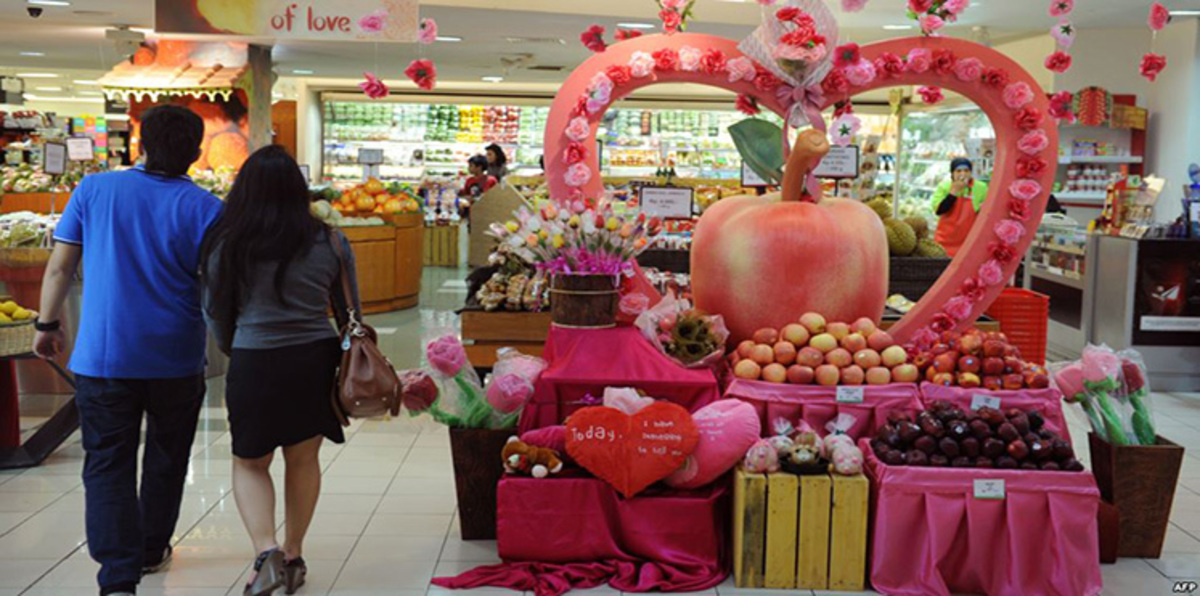 اندونيسيا تمنع المواعيد العاطفية بعد التاسعة ليلا