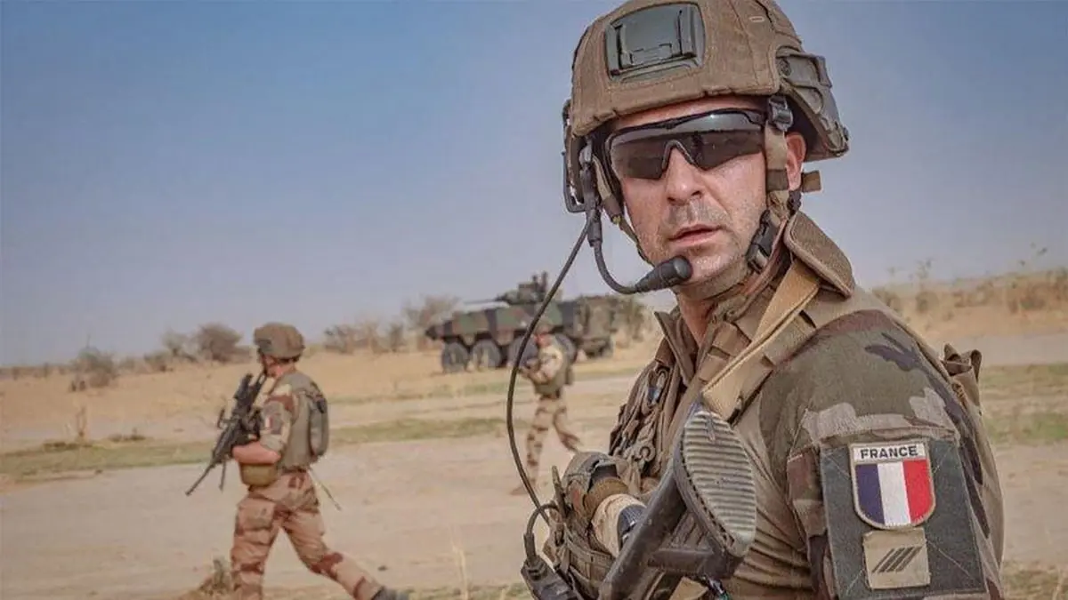 "لوموند": فرنسا تنقل "برخان" إلى النيجر بعد فقدانها قواعد عسكرية في مالي