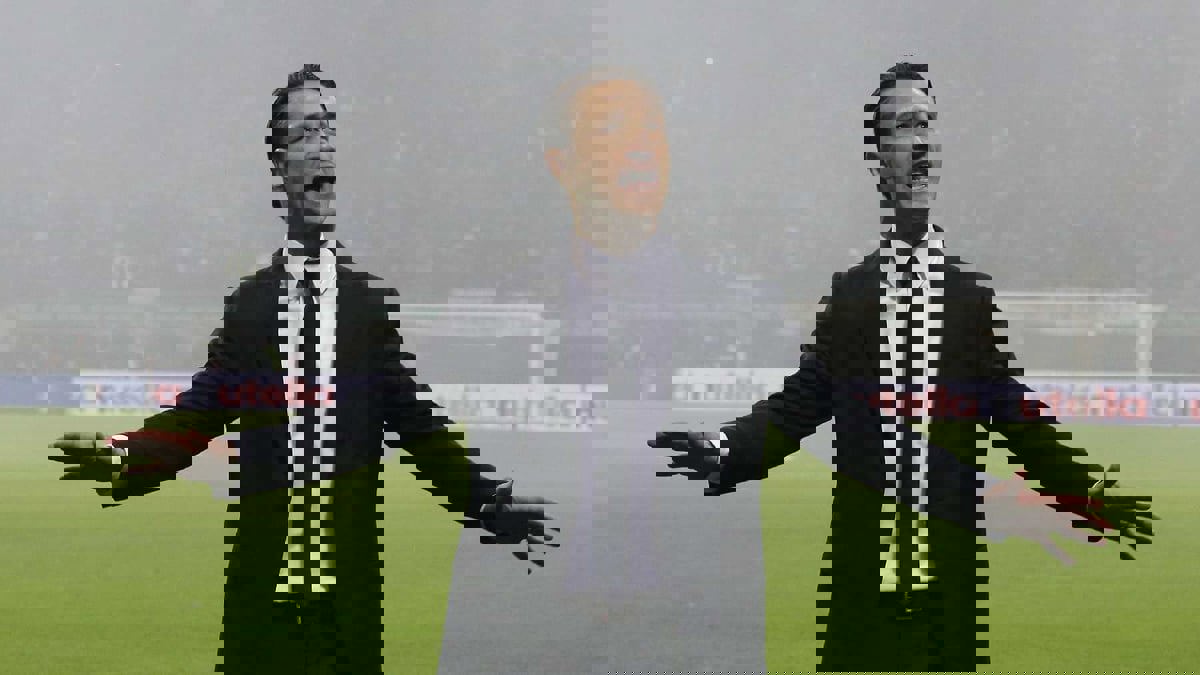 كوفاتش يرفض عرضًا ضخمًا لقيادة شباب الأهلي الإماراتي