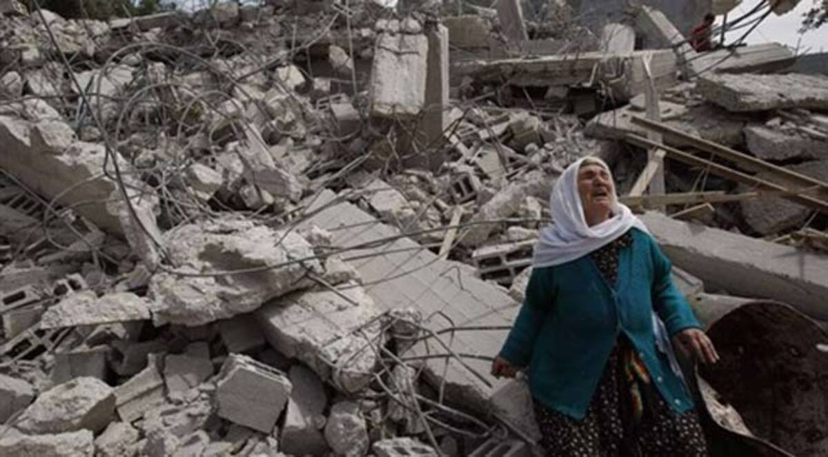 القدس.. الاحتلال يهدم منزلاً في العيسوية