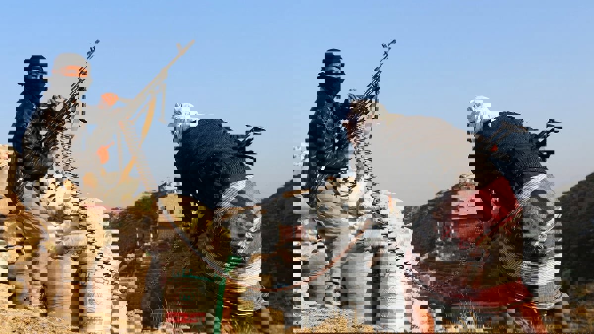 مصادر "إرم نيوز": الجيش اليمني يحاصر معسكرا للحوثيين في صعدة 