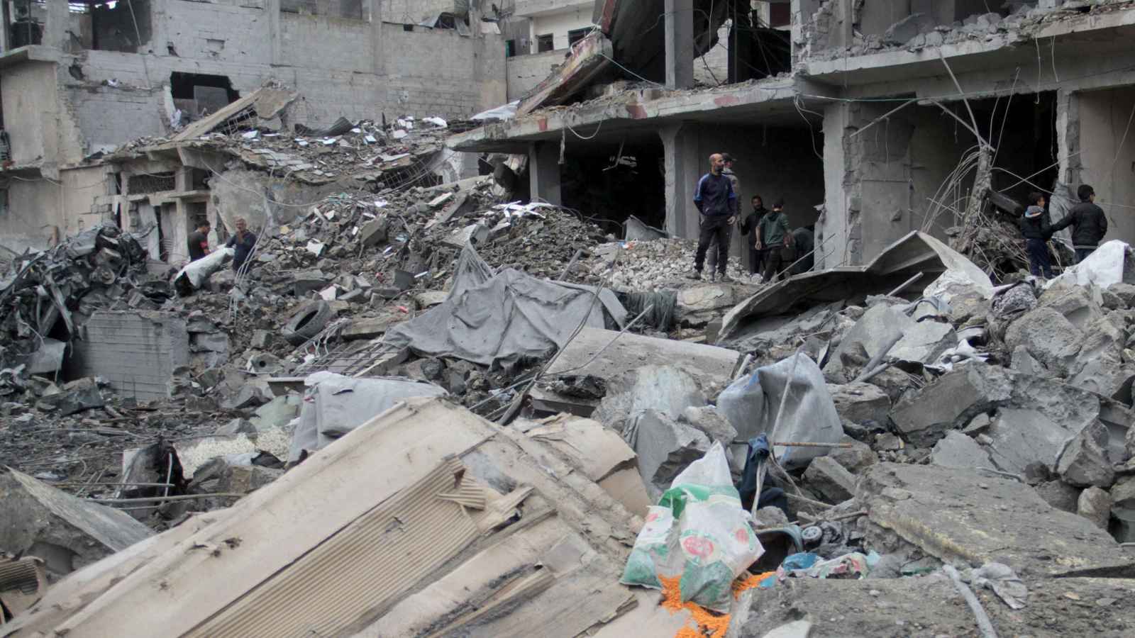 ضغوط على حماس لتسليم ملف "هدنة غزة" للسلطة الفلسطينية