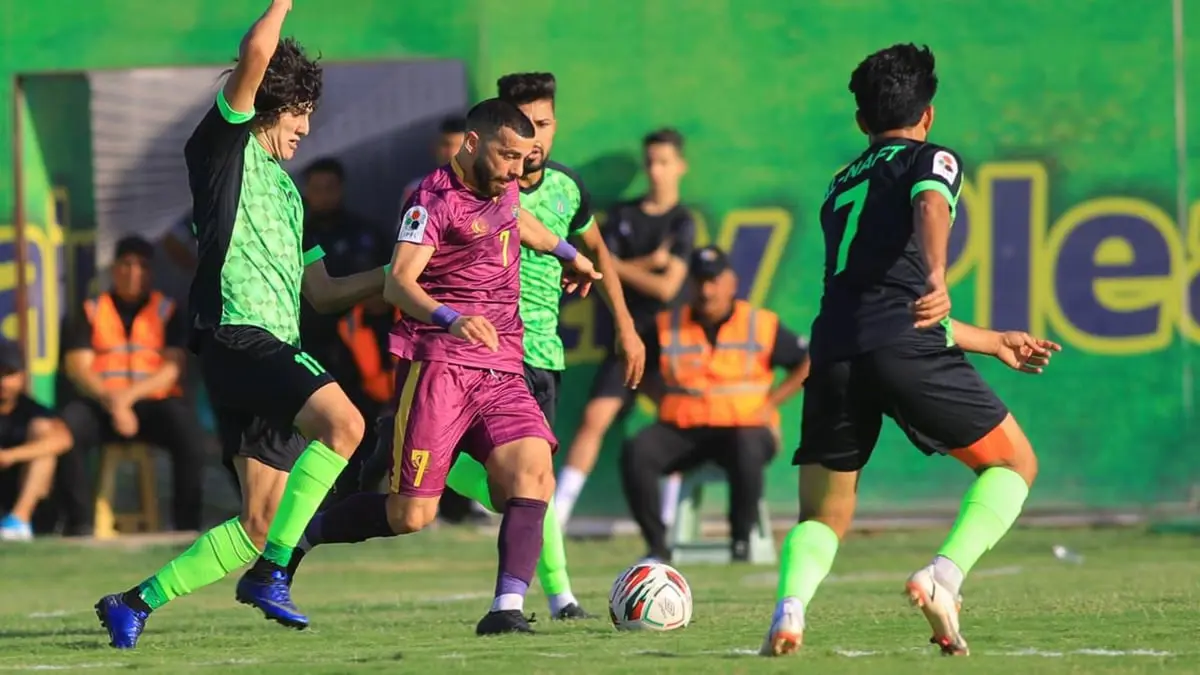 تثبيت كرة مباراة أمانة بغداد ضد نوروز في الدوري العراقي على "طبق" (صورة)