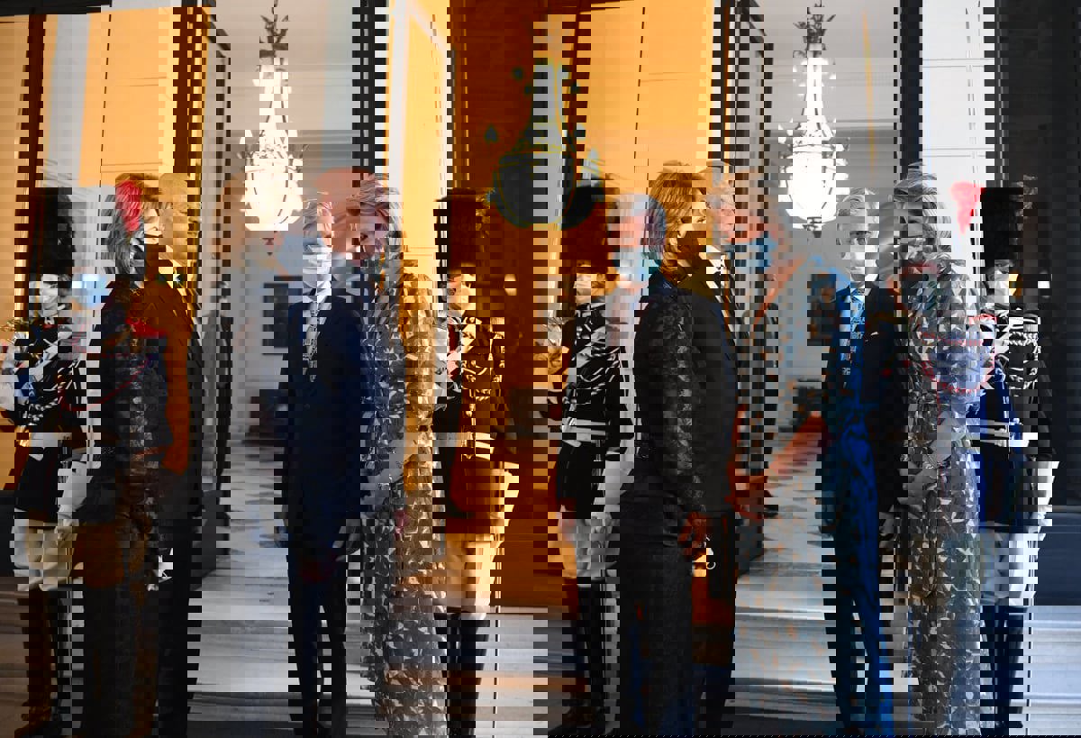 زوجة الرئيس التونسي تخطف الأضواء خلال زيارة إلى بلجيكا (صور)