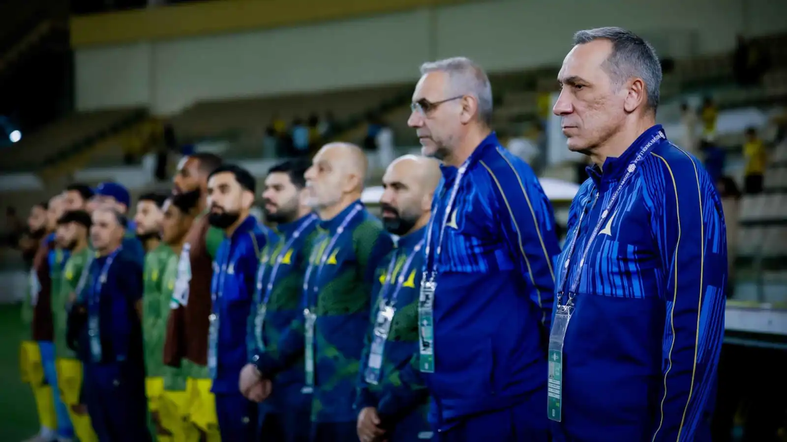 الحكام يغيرون النتائج وطرد مدربي الهلال صعب.. دونيس يطلق تصريحات نارية