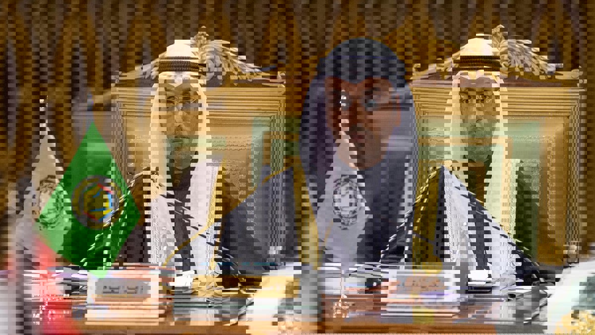 صحف: إعفاء أمين مجلس التعاون الخليجي نايف الحجرف من منصبه