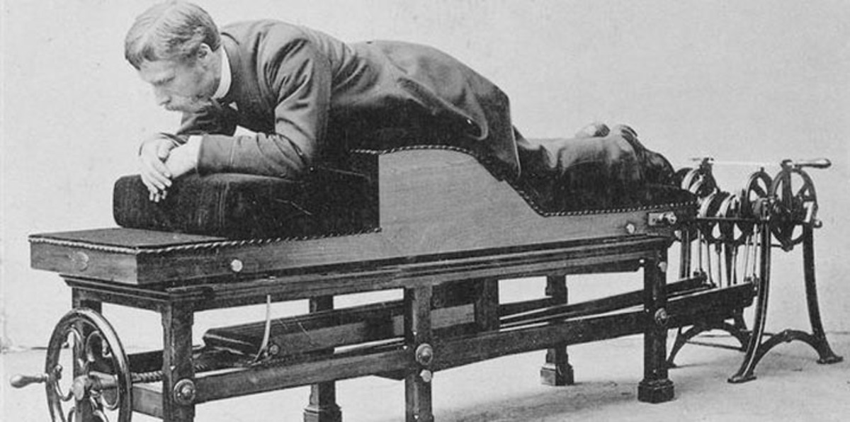 بالصور..أول آلات رياضية لبناء الأجسام بالعالم عمرها 130 عاماً