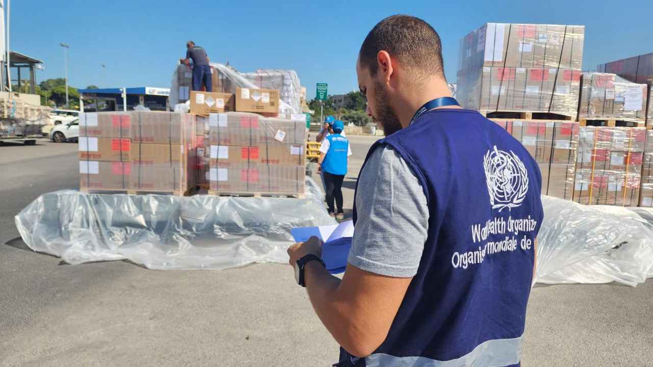 لبنان يتسلّم أول شحنة مساعدات طبية من الأمم المتحدة