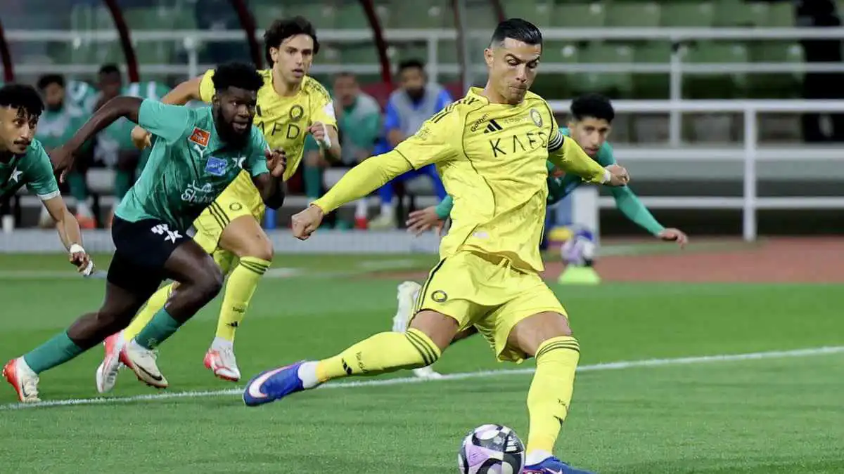 5 أندية والمنتخب.. كيف وزّع كريستيانو رونالدو الـ965 هدفا؟