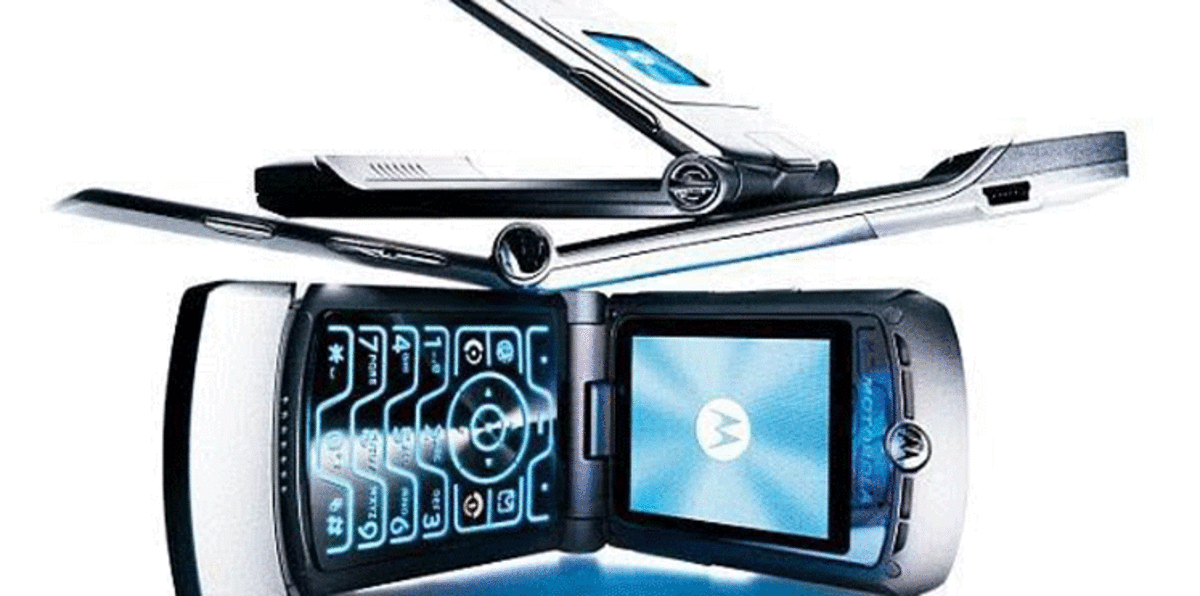 موتورولا تطرح هاتف "رازر" جديدًا بنظام الأندرويد