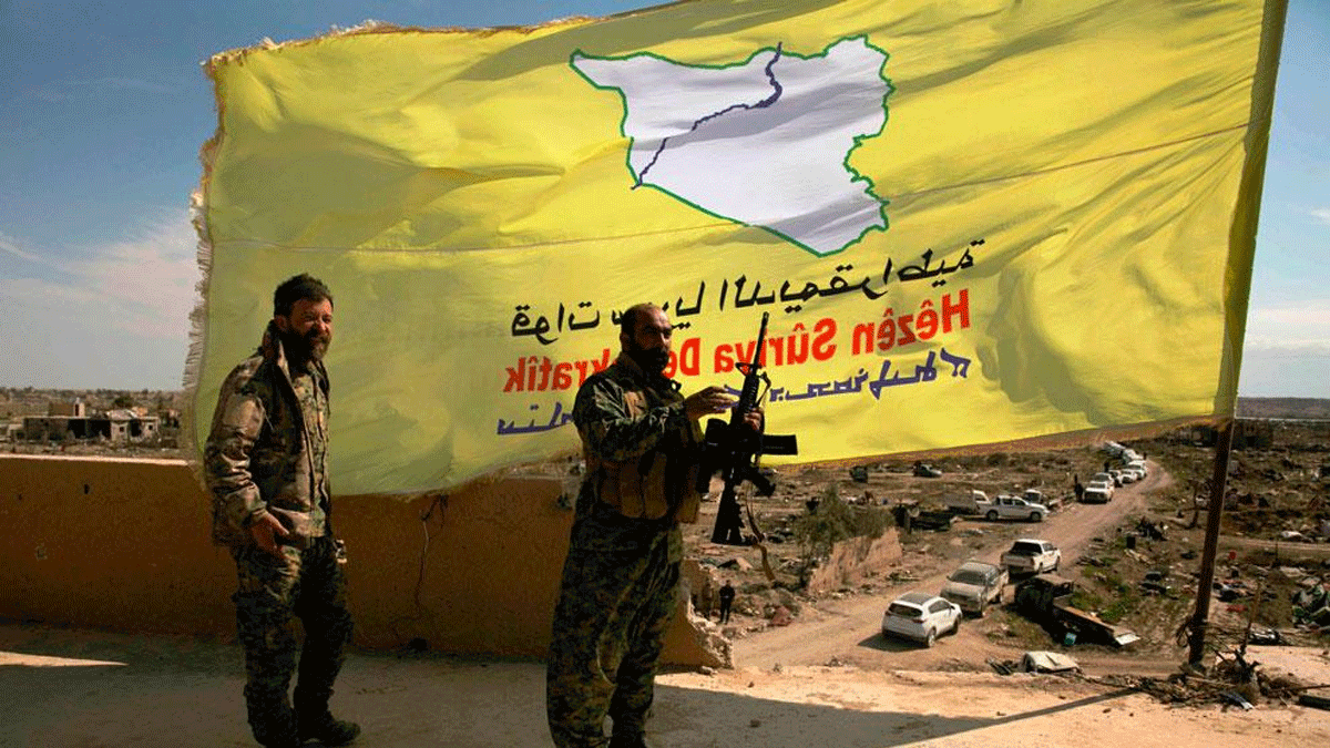 أكراد سوريا ينسحبون من مناطق متاخمة للحدود التركية تنفيذًا لاتفاق "المنطقة الآمنة"‎