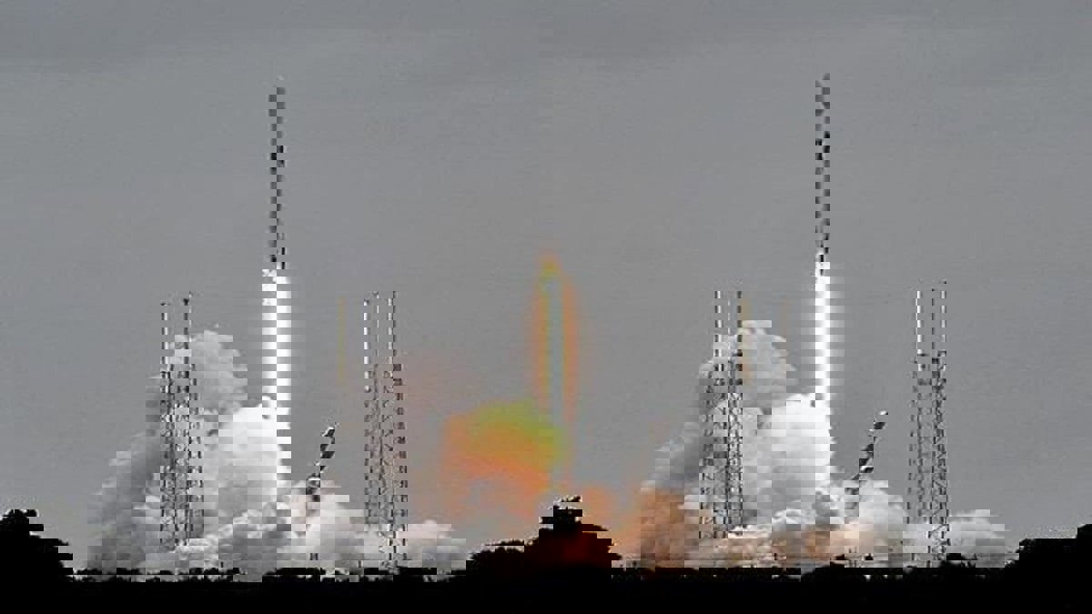 عددها 60.. "سبيس إكس" تطلق الدفعة الـ 15 من أقمار ستارلينك للإنترنت