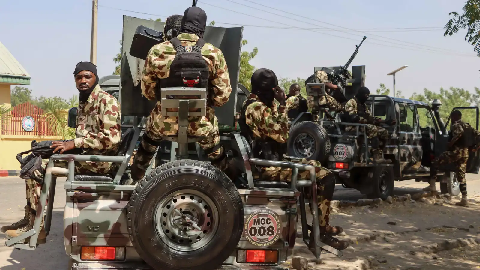 "داعش" يتبنى هجومًا أسفر عن مقتل 29 شخصًا في نيجيريا