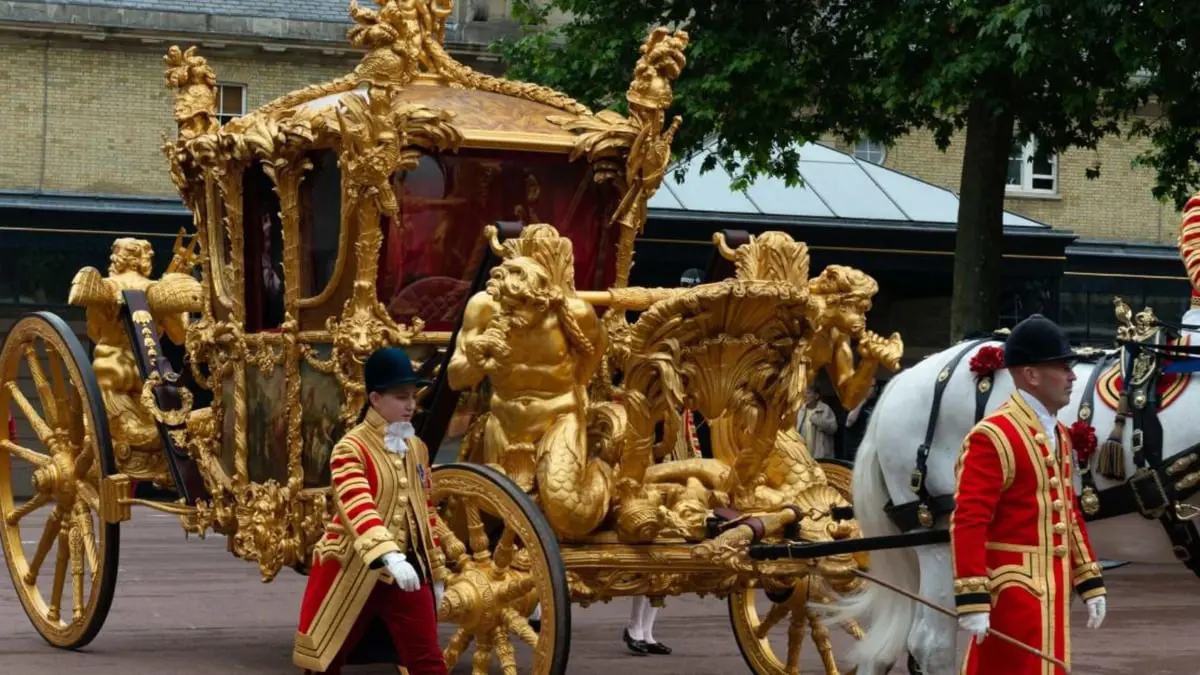 تغريم رجل حاول التسلل إلى إسطبلات قصر باكنغهام